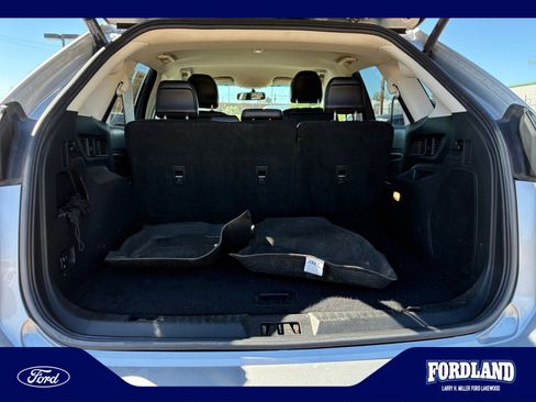 Used 2017 Ford Edge Titanium w/ Technology Package AWD/4WD image 32