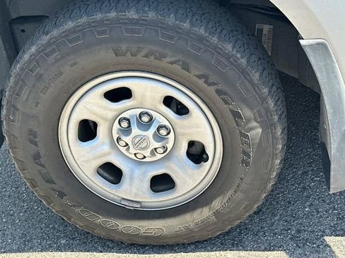 Used 2017 Nissan Frontier S RWD image 4
