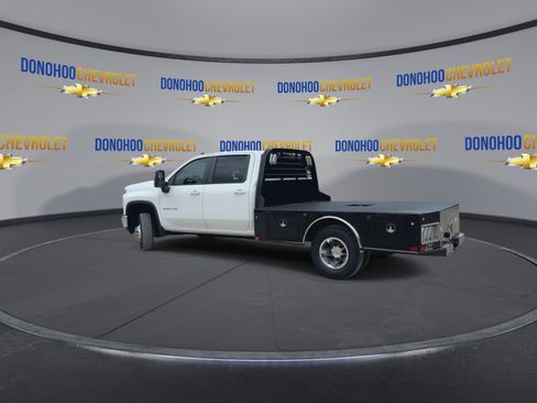 Used 2024 Chevrolet Silverado 3500 LT AWD/4WD image 4