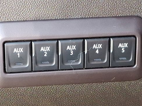 Used 2022 Chevrolet Silverado 3500 LT image 24