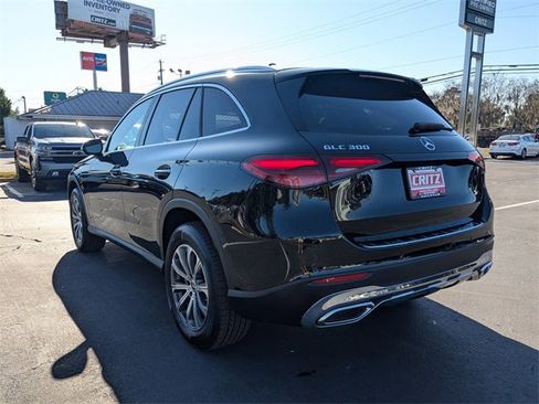Used 2025 Mercedes-Benz GLC 300 image 7