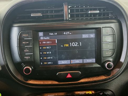 Used 2020 Kia Soul S image 21