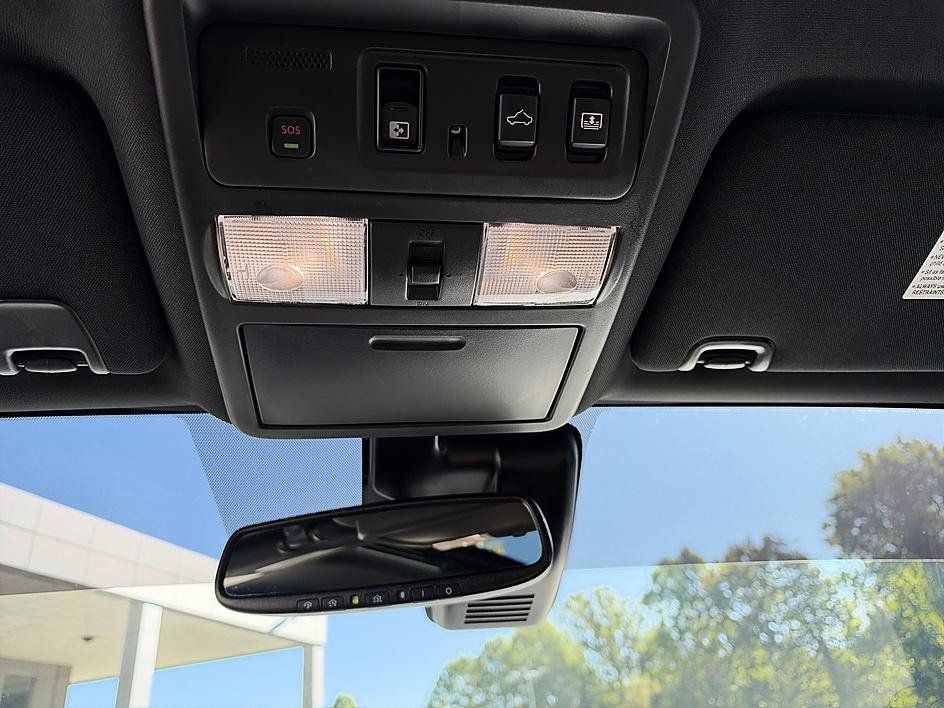 Used 2022 Nissan Titan Platinum Reserve w/ Moonroof Package AWD/4WD image 39