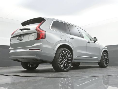 Certified 2026 Volvo XC90 B6 Ultra AWD/4WD image 35