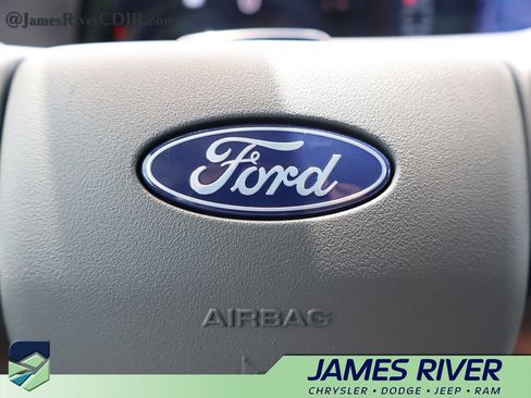 Used 2025 Ford Expedition Active AWD/4WD image 30