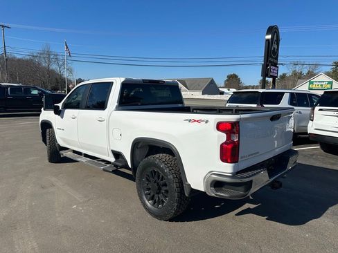 Used 2024 Chevrolet Silverado 2500 LT image 12