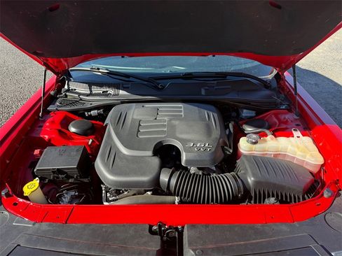 Used 2023 Dodge Challenger SXT w/ Blacktop Package image 29