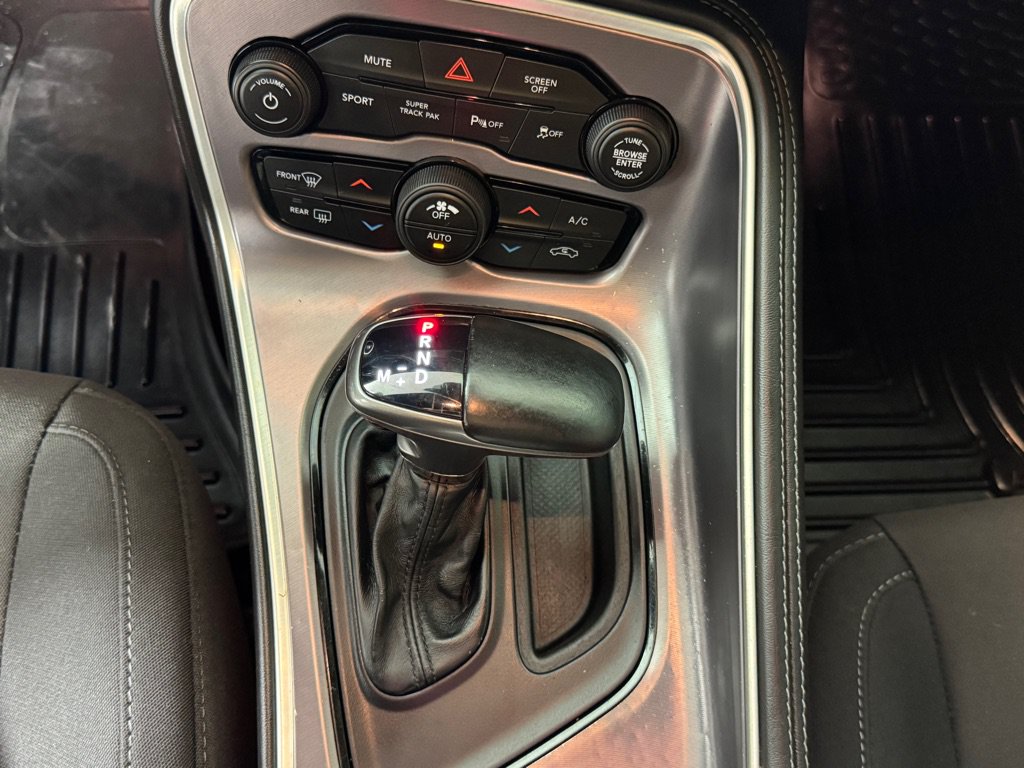 Used 2019 Dodge Challenger GT RWD image 18