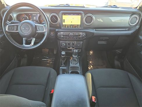 Certified 2022 Jeep Wrangler Unlimited Sahara w/ LED Lighting Group image 9