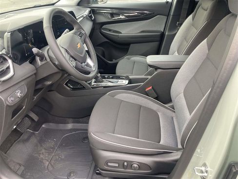 New 2026 Chevrolet TrailBlazer LT w/ Convenience Package image 17