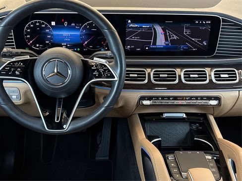 Used 2024 Mercedes-Benz GLE 350 4MATIC image 16