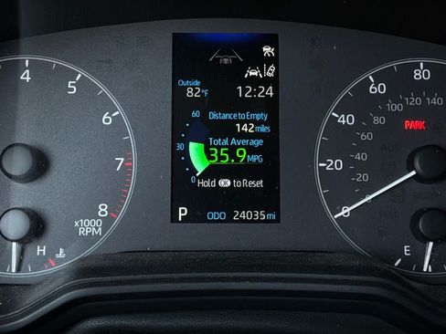 Used 2025 Toyota Corolla LE FWD image 34