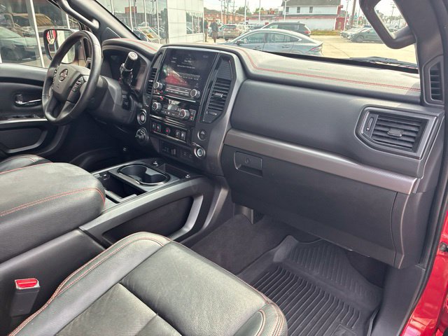 Used 2024 Nissan Titan PRO-4X w/ Pro-4x Convenience Package AWD/4WD image 12