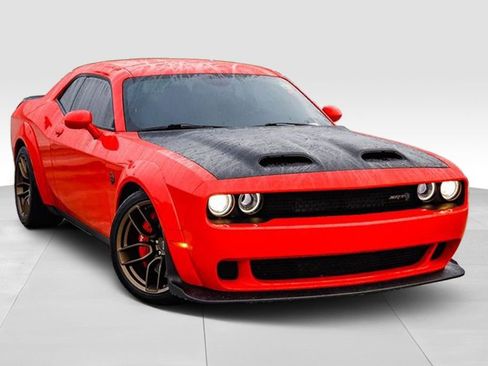 Used 2023 Dodge Challenger SRT Hellcat RWD image 2