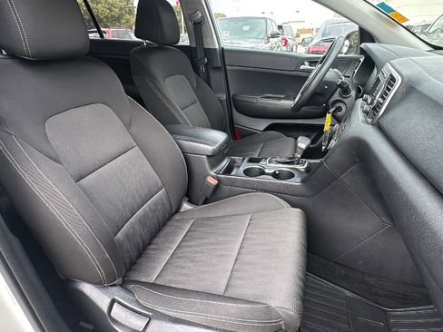 Used 2017 Kia Sportage LX image 31