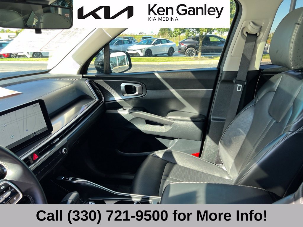 Certified 2024 Kia Sorento S w/ Panoramic Sunroof Package AWD/4WD image 39