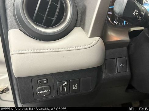 Used 2016 Toyota RAV4 Limited image 14