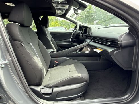 New 2026 Hyundai Elantra SEL Sport Premium FWD image 27