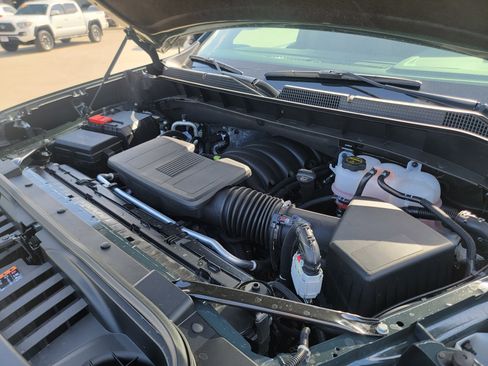 Used 2026 Chevrolet Silverado 1500 LT w/ Leather Package image 29