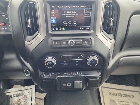 Used 2023 Chevrolet Silverado 1500 Custom image 12