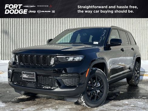 New 2025 Jeep Grand Cherokee Altitude image 1