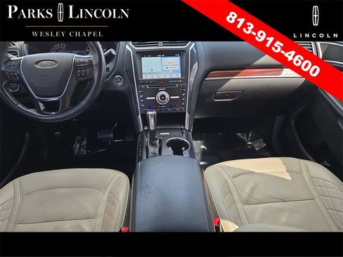 Used 2017 Ford Explorer Platinum image 11