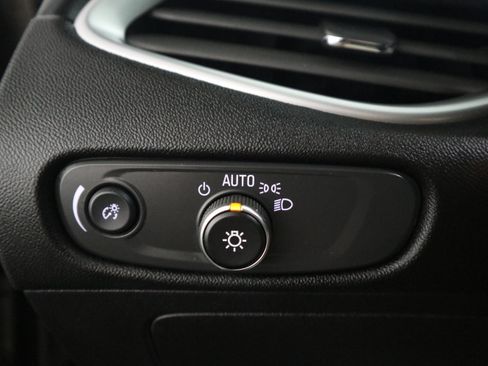 Used 2025 Chevrolet Malibu RS w/ LPO, Floor Liner Package FWD image 28