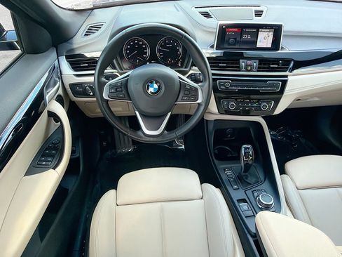 Used 2022 BMW X2 xDrive28i w/ Convenience Package AWD/4WD image 17