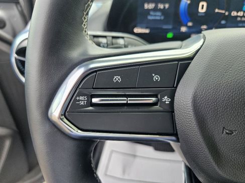 Used 2025 Chevrolet Equinox EV LT w/ Convenience Package FWD image 31