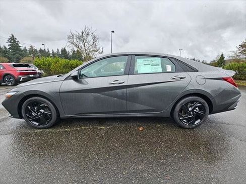New 2026 Hyundai Elantra Sport FWD image 4