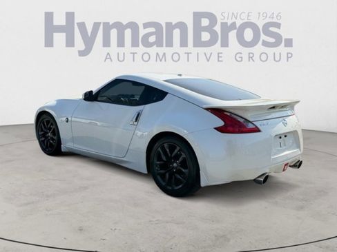 Used 2017 Nissan 370Z Touring image 5