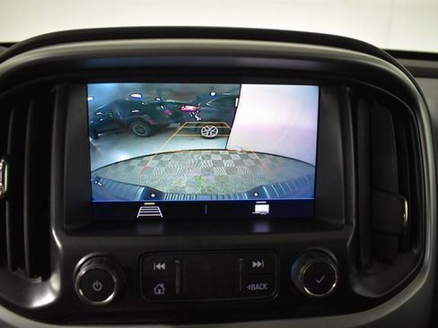 Used 2022 Chevrolet Colorado LT w/ LT Convenience Package image 22