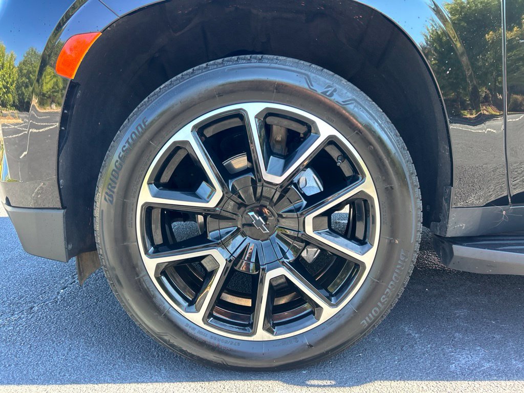 Used 2023 Chevrolet Tahoe RST w/ Luxury Package RWD image 11