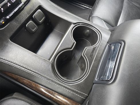 Used 2020 Chevrolet Tahoe LT image 38