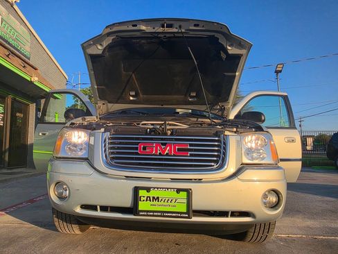 Used 2007 GMC Envoy SLT image 57