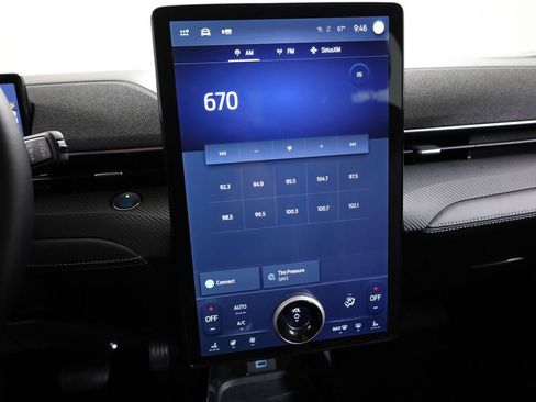 Used 2023 Ford Mustang Mach-E Premium image 15