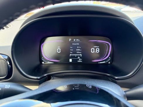 Used 2025 Kia Soul EX image 16