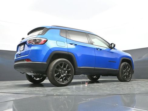 New 2026 Jeep Compass Latitude image 37