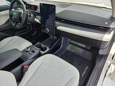 Used 2024 Ford Mustang Mach-E Premium image 20
