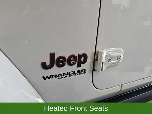 Used 2019 Jeep Wrangler Unlimited Rubicon w/ Dual Top Group AWD/4WD image 34