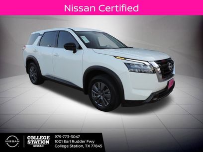 Certified 2025 Nissan Pathfinder S