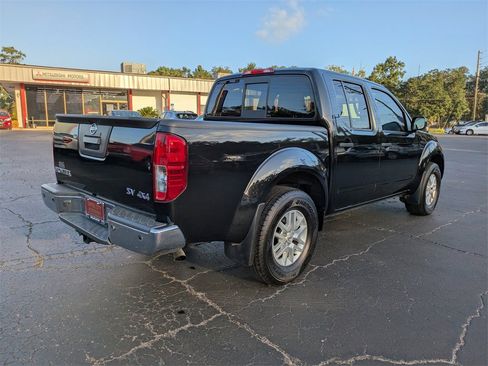 Used 2021 Nissan Frontier SV image 4