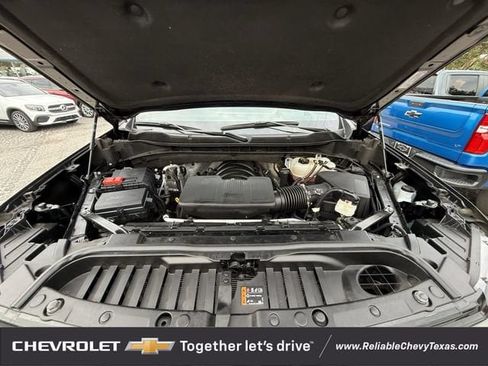 Used 2025 Chevrolet Silverado 1500 ZR2 w/ Technology Package AWD/4WD image 39