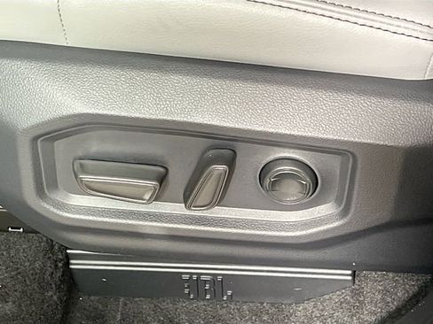 New 2026 Toyota Tundra Limited image 12