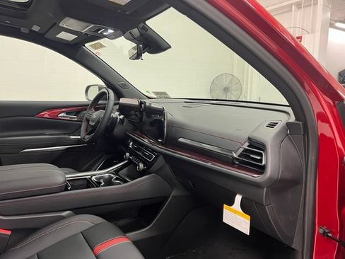 New 2026 Chevrolet Traverse RS AWD/4WD image 24
