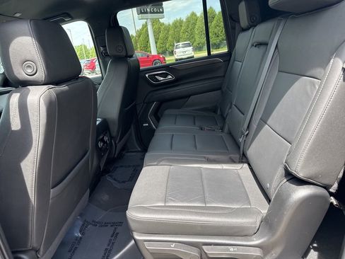 Used 2024 Chevrolet Suburban LT AWD/4WD image 20