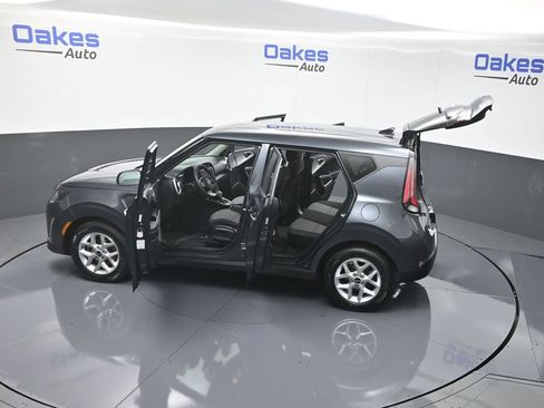 Certified 2024 Kia Soul LX w/ Option Group 015 image 56