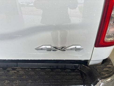 Used 2024 RAM 3500 Big Horn image 33