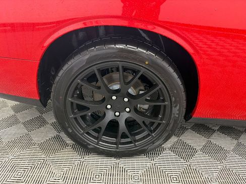 Used 2010 Dodge Challenger R/T RWD image 15
