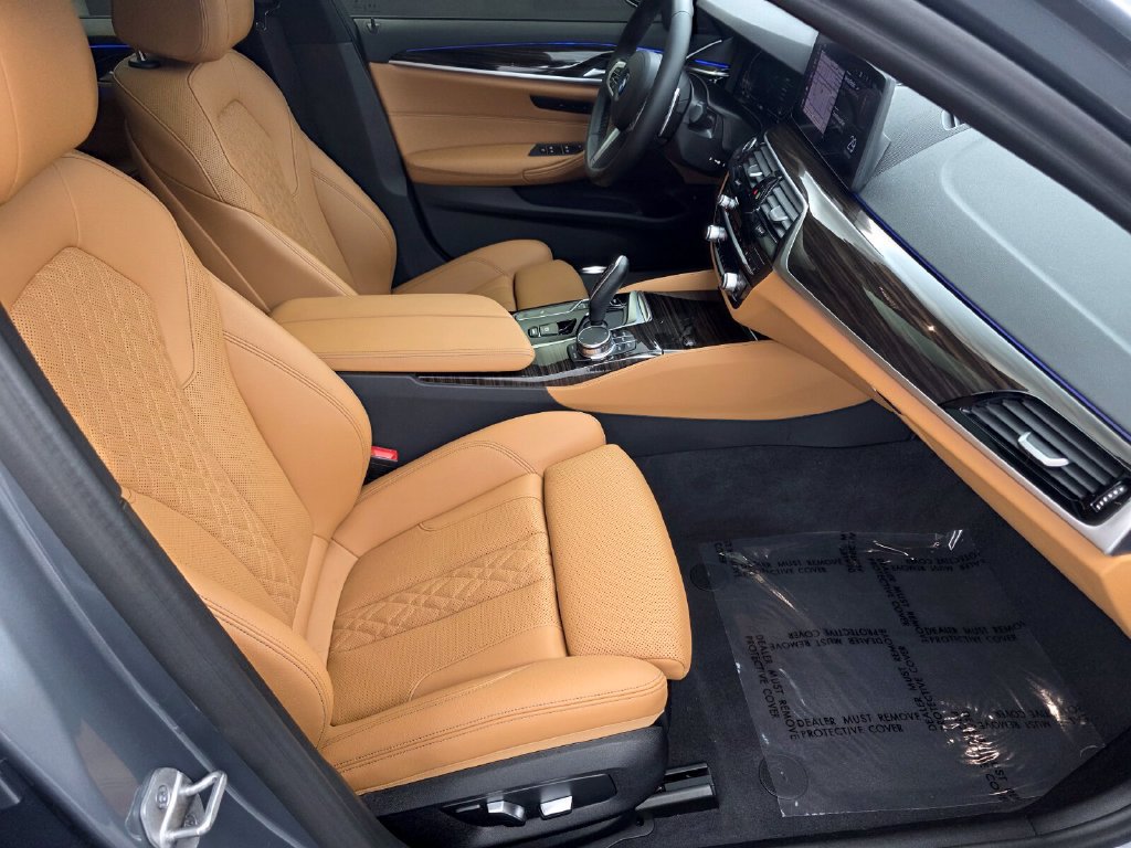 Certified 2023 BMW 530i xDrive w/ M Sport Package AWD/4WD image 28